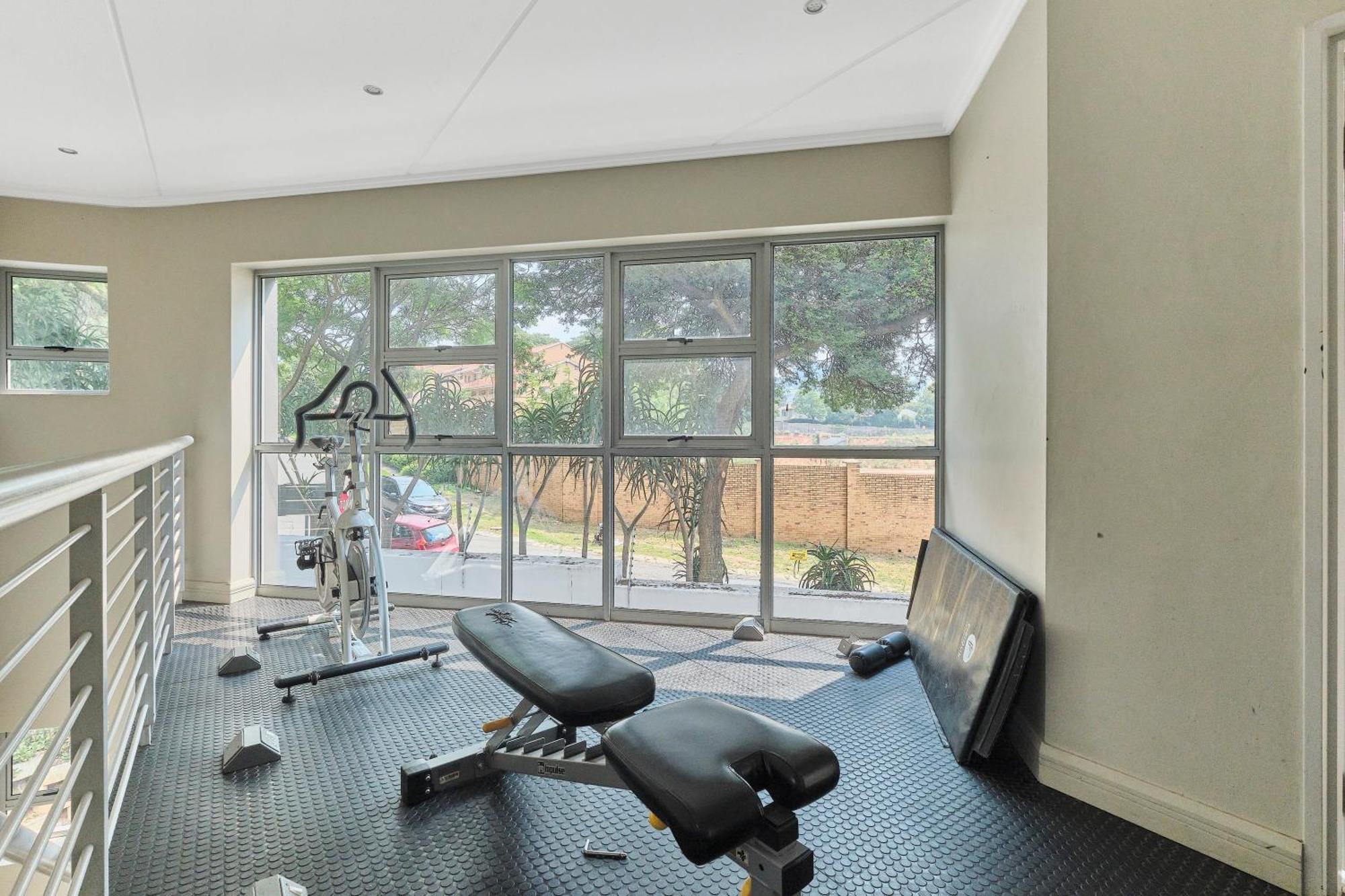 Apartment Spacious 2-bed 2-bath In Sandton With Wifi - Gym & Pool *
